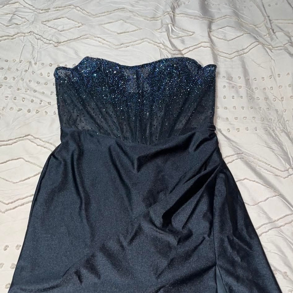 Elegant Black Strapless Dress